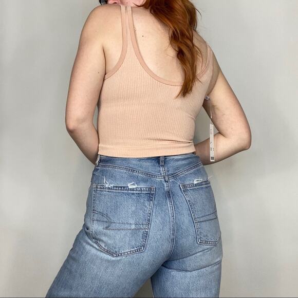 Urban Outfitters NWT Neutral Tan Size Medium Ribbed V Neck Cropped Tank Top - Picture 3 of 9